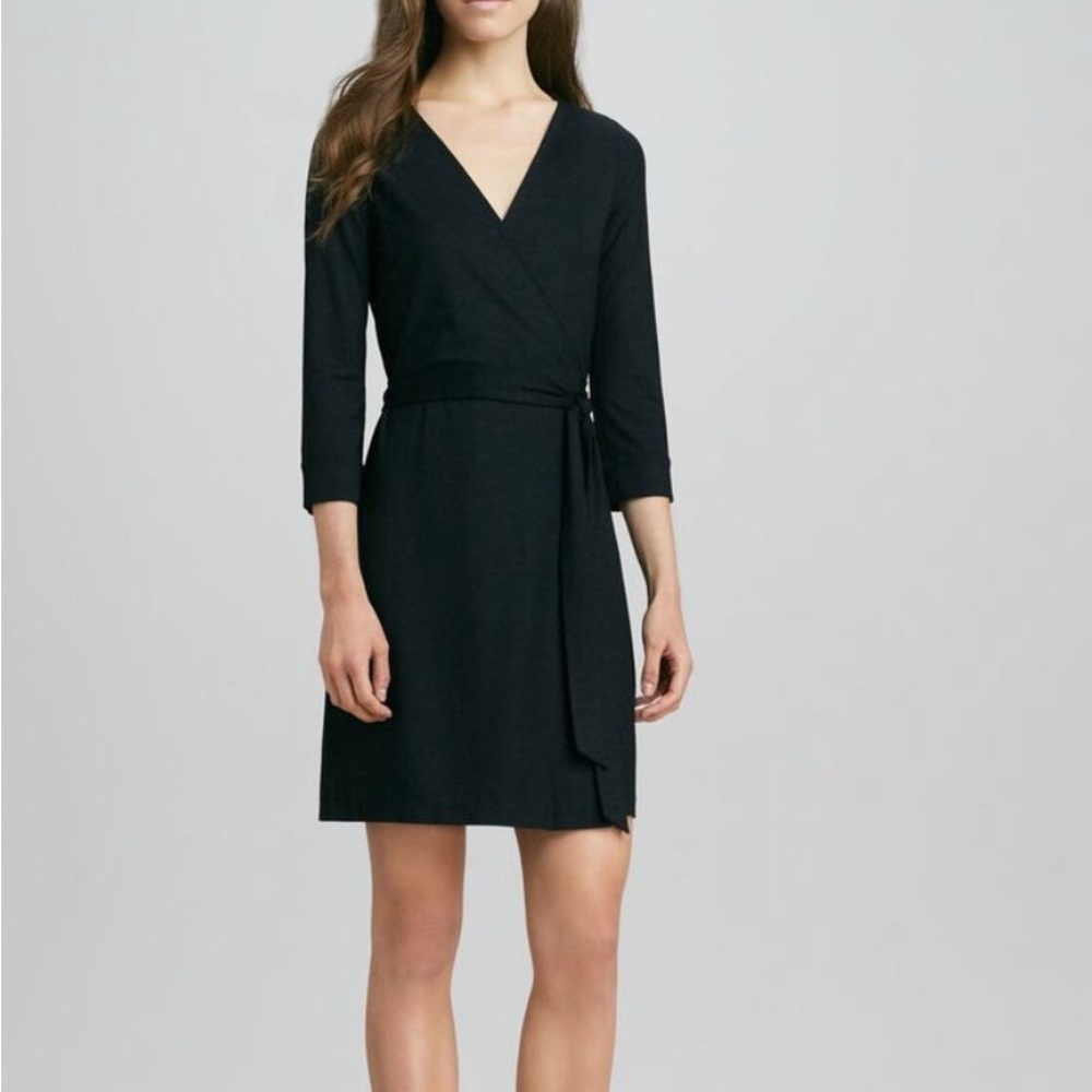 Diane Von Furstenberg Julian mini wrap dress NWT Size 4